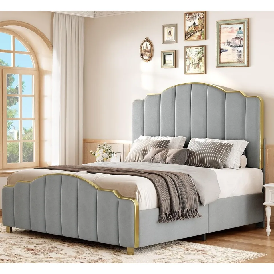 Ráme kráľovnej postele s vysokou čelnou doskou, prémiový zamatový čalúnený posteľ so zlatými výbava