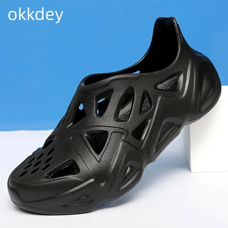 Samec sandálovej trendy diery priedušné vonkajšie nekĺzavé byty sandále lenivé unisex topánky Men športový kryt dom Nový na jar leta