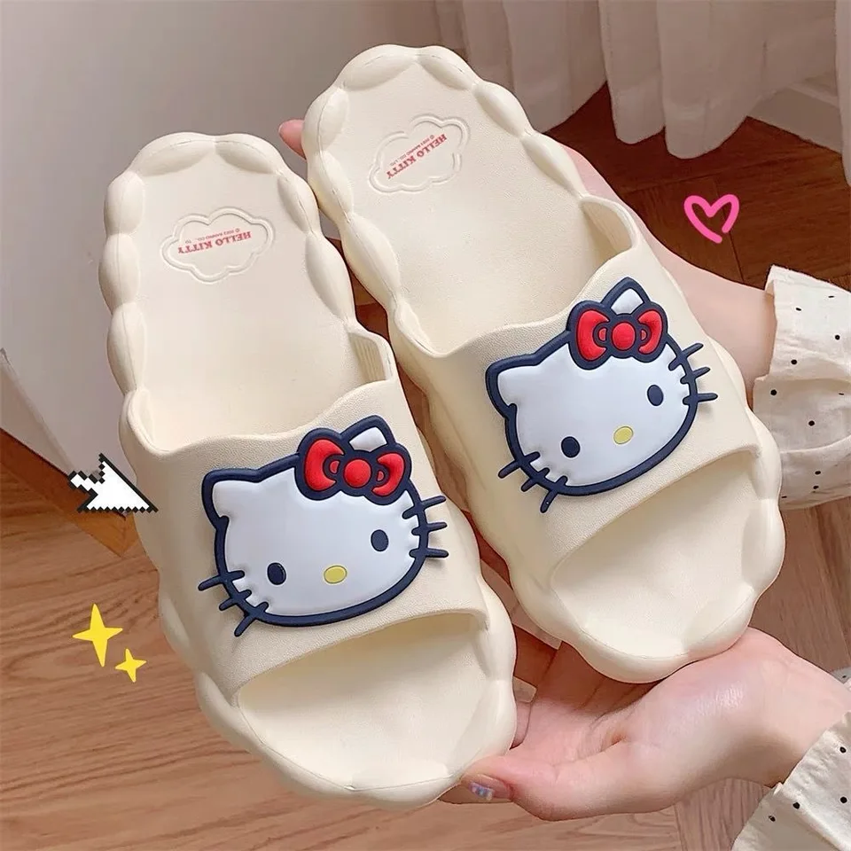 Sanrio Hello Kitty Cute Big Eyed Frog Domov, nekĺzavé papuče letné vnútorné mäkké spodné kúpeľňa Cool papuče ženské
