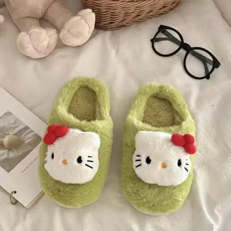 Sanrio plyšové klzká ahoj mačiatko kawaii roztomilý študent jeseň a zimná mäkká zahustená plyšová spálňa dospelé topánky Dievčatá Vianoce