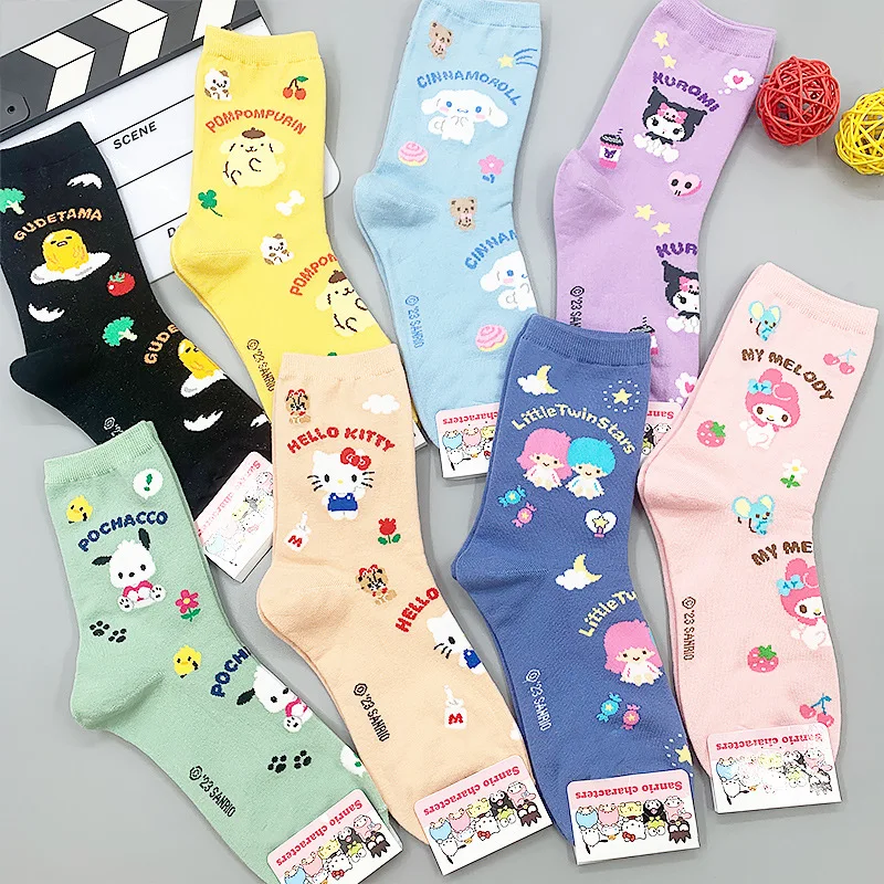 Sanrios kuromi anime kawaii jesenná zimná karikatúra postava roztomilé bavlnené ponožky Wome stredná trubica cukrovinky farebné ponožky vianočné darčeky