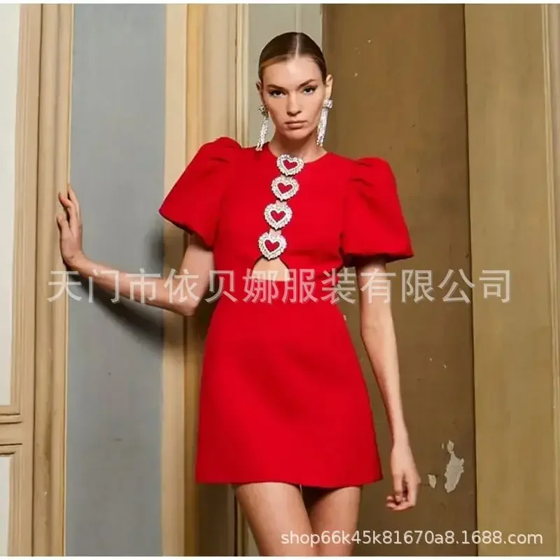 Sexy dutá bublina s krátkym rukávom Slim Fit Red Mini šaty pre ženy módne kovové milostné šaty
