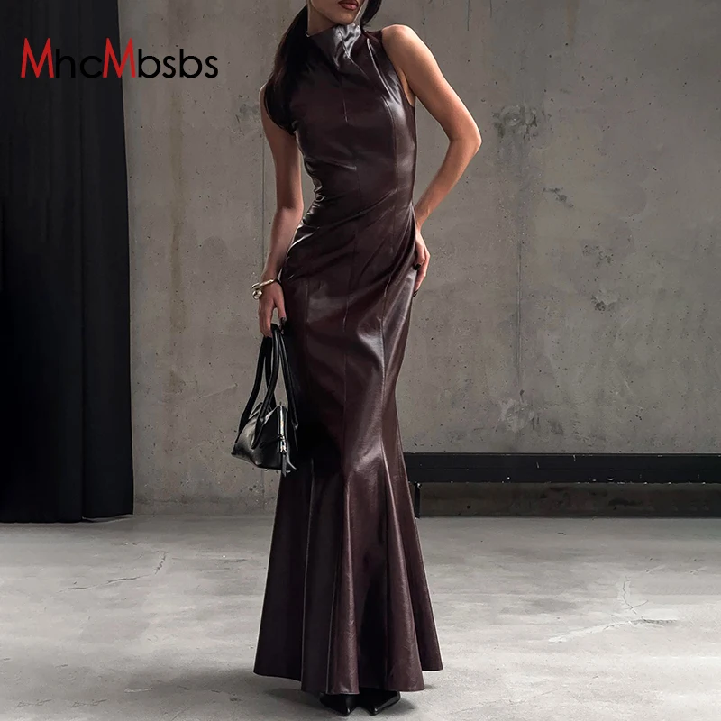 Sexy faux koža maxi šaty dám o krk párty ruchedy šaty bez rukávov bez rukávov Twist predné maxi večerné korzet Vestido