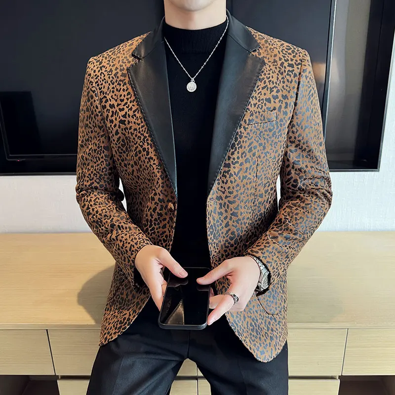 Sexy leopardové tlačové bundy pre mužov Kórejské luxusné oblečenie Slim Fit Mens Casual Blazers Dlhý rukáv Všetky zhodné oblek Coats