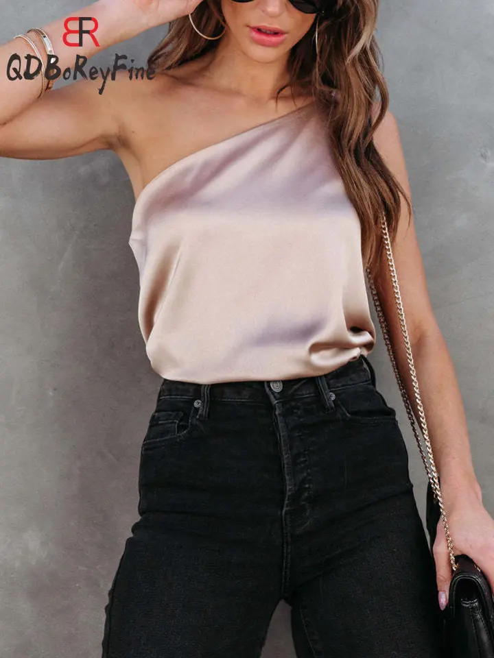 Sexy ženy Camis Tops Summer Rameno bez backless ležérna čierna kancelária Lady Základné saténové hodvábne nádrže Tops Asymetry Strip Tops