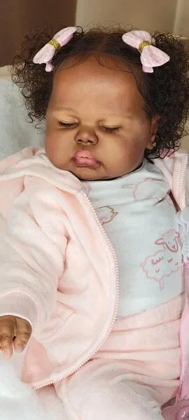 SINO-BB Prispôsobené obmedzené zásobovanie 25 palcov Reborn Baby Pickle s ručne zakorenenými kučeravými vlasmi africké dieťa s rôznymi šatami