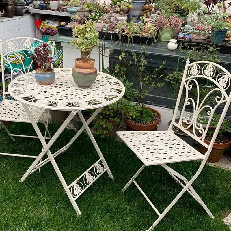 Skladanie vonkajšieho záhradného nábytku súpravy železný stôl a stolička Nordic Patio Furniture Balkónový salónik a stolička Trojdielna sada
