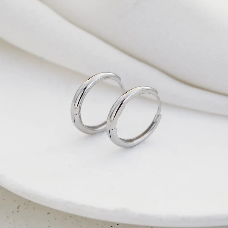Skutočné 925 Sterling Silver Minimalistické české okrúhle ucho pracka pre ženy punk unisex rockový obruč náušnice doplnky šperkov