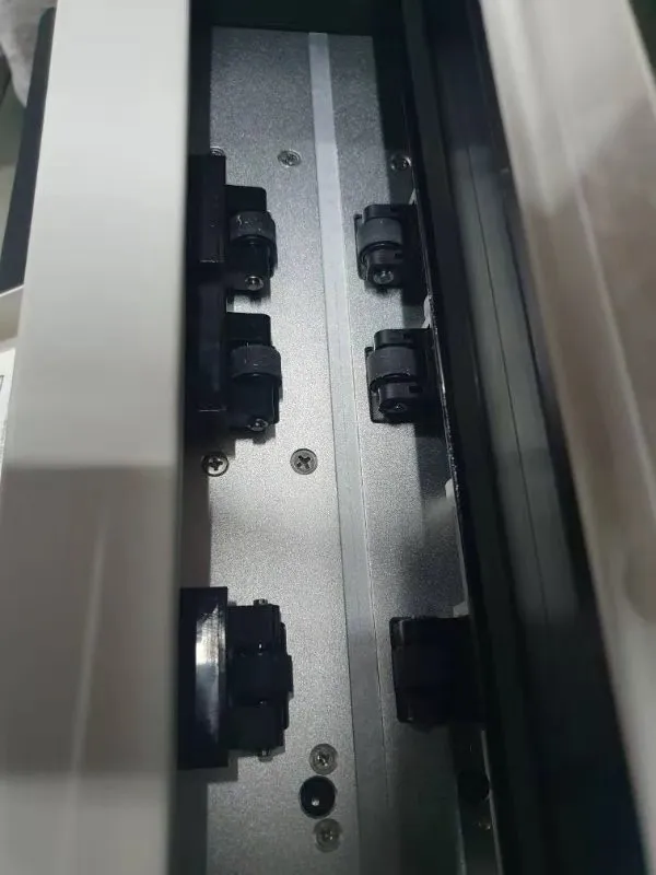 Skycut Automatické kŕmenie papierového štítku s rezačkou plotter s pásovými pásovými pásmi