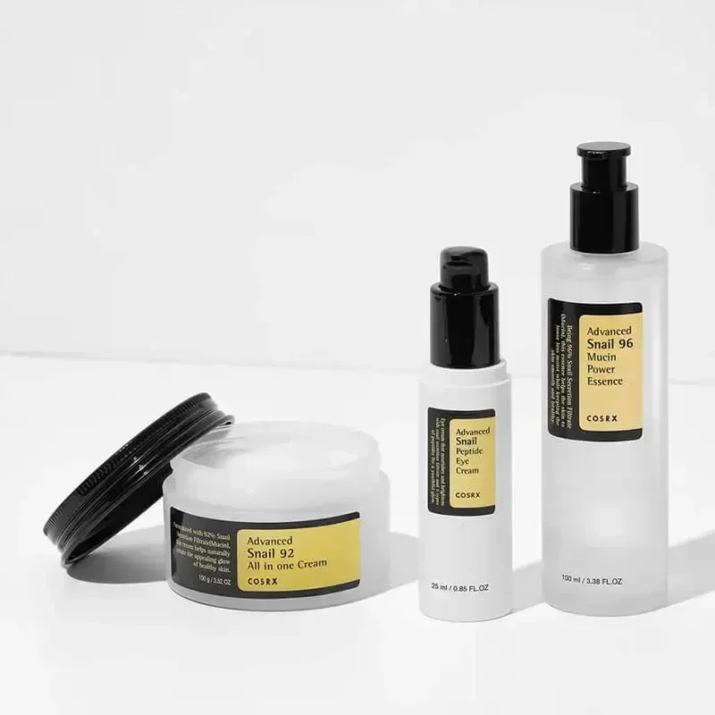 Slimák mucin 96% starostlivosť o pleť ESSENCE MAZENIE ZLASTNENIE jemných línií opravy ESSENCE SPRÁVANIE FACIAL NEVYHĽADÁVANIE POVOHY Vyzerajúca mladí žiarivo
