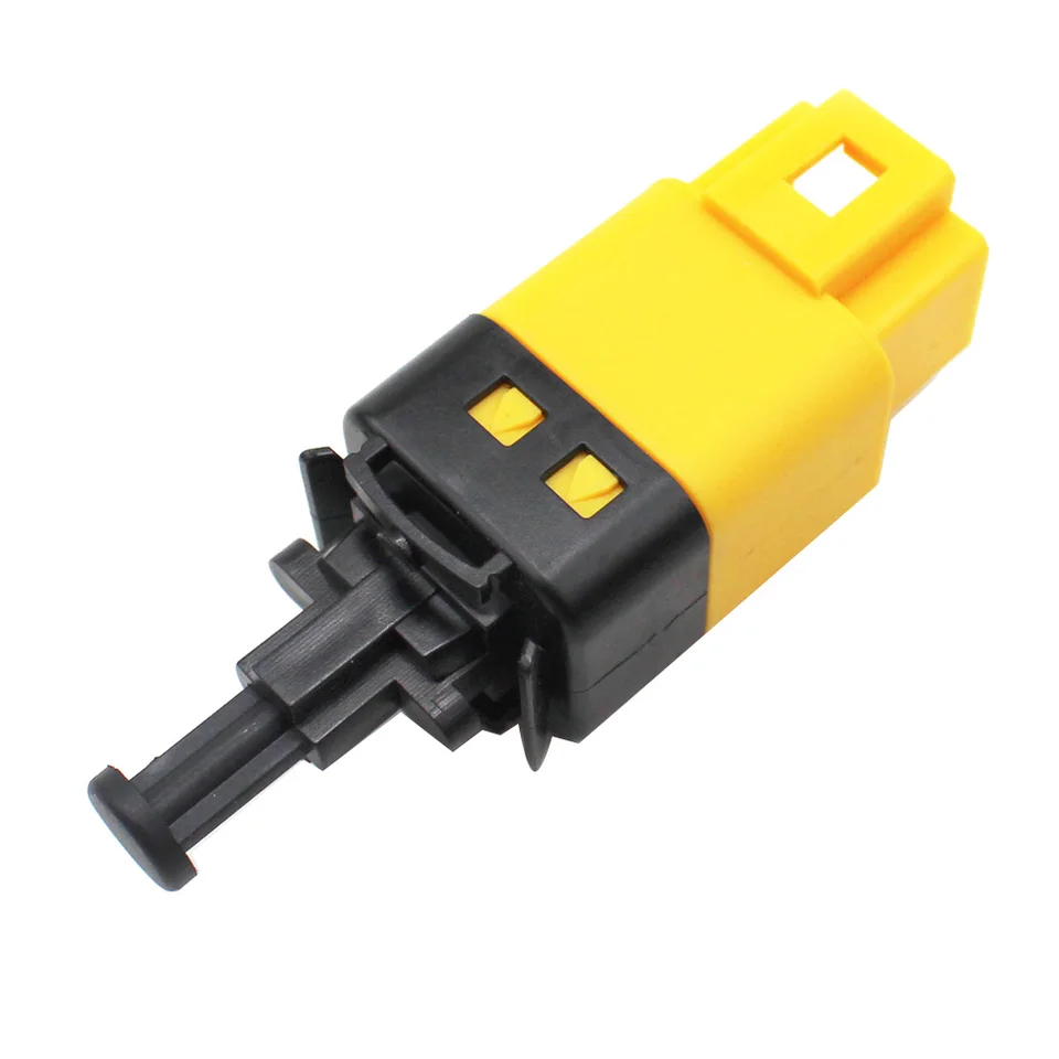 Spínač brzdového svetla 4pins 96874571 pre Chevrolet Spark Optra Aveo Kalos nubira tacuma daewoo evanda lacetti