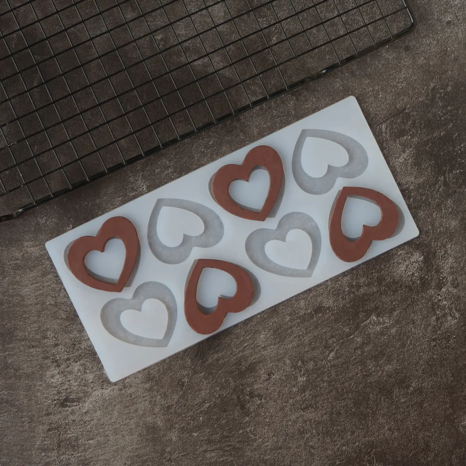 Srdcový tvar čokoládovej šablóny forma plesa plody koláče zdobenie dutina out out Heart srdiečko prenos čokolády prenos plech na pečenie chablon