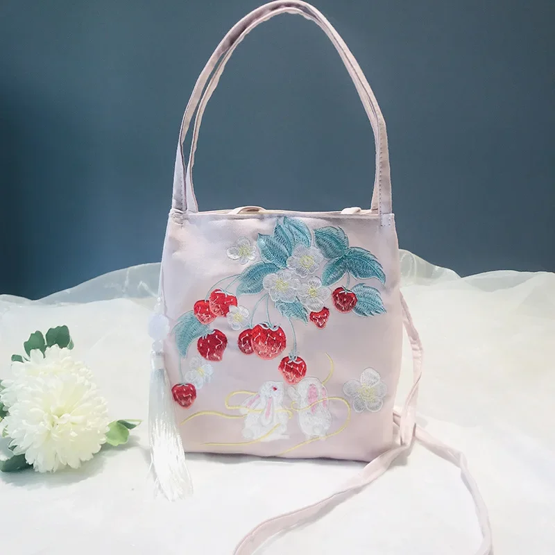 Staroveký štýl literárny výšívk hanfu taška čínsky štýl Malé rameno malé štvorcové tašky Crossbody Malé čerstvé látky