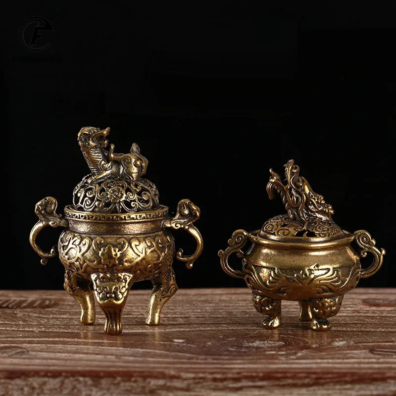 Starožitná mosadz Tri nohy Dragon Head kadidlo horák Mini ornament Čínske starodávne zviera Cover Cover s masívnym medeným čajovým stolom dekor