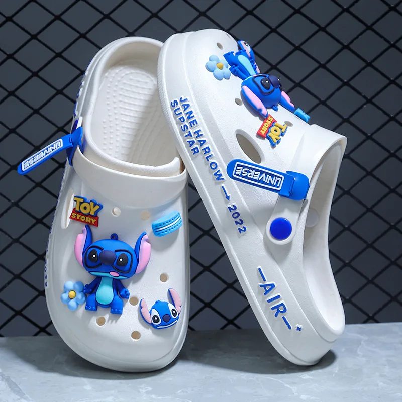 Stitch jaskynné topánky 2024 leto New Ins Trend Trendy Outer Wear Vestrabilné protišmykové šmykľavky na spodnú časť pláže pre mužov pre mužov