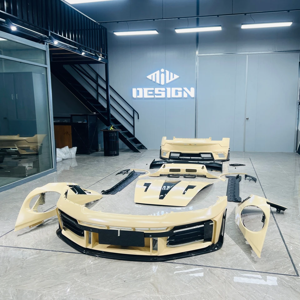 Suché uhlíkové vlákno Duchové široké telo Miw Design predný nárazník predný pery zadný spojler pre Porsche 911 992