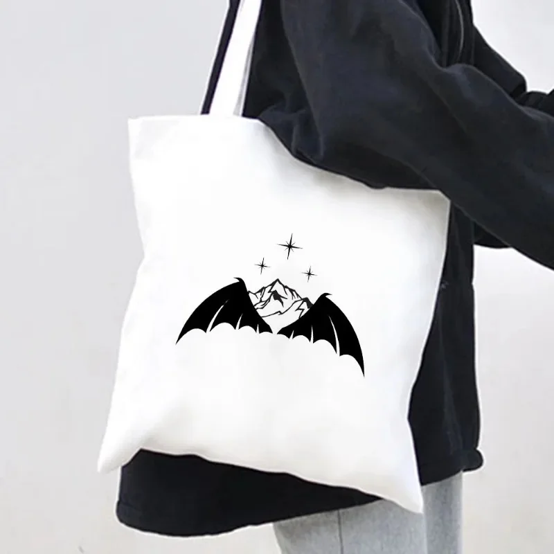 Súd pre hmlu a zúrivosť vrecko na rameno vetra veterná kniha Night Moon Star Wingspan Women Women Canvas Harajuku Vintage Tote Bags Kabelky