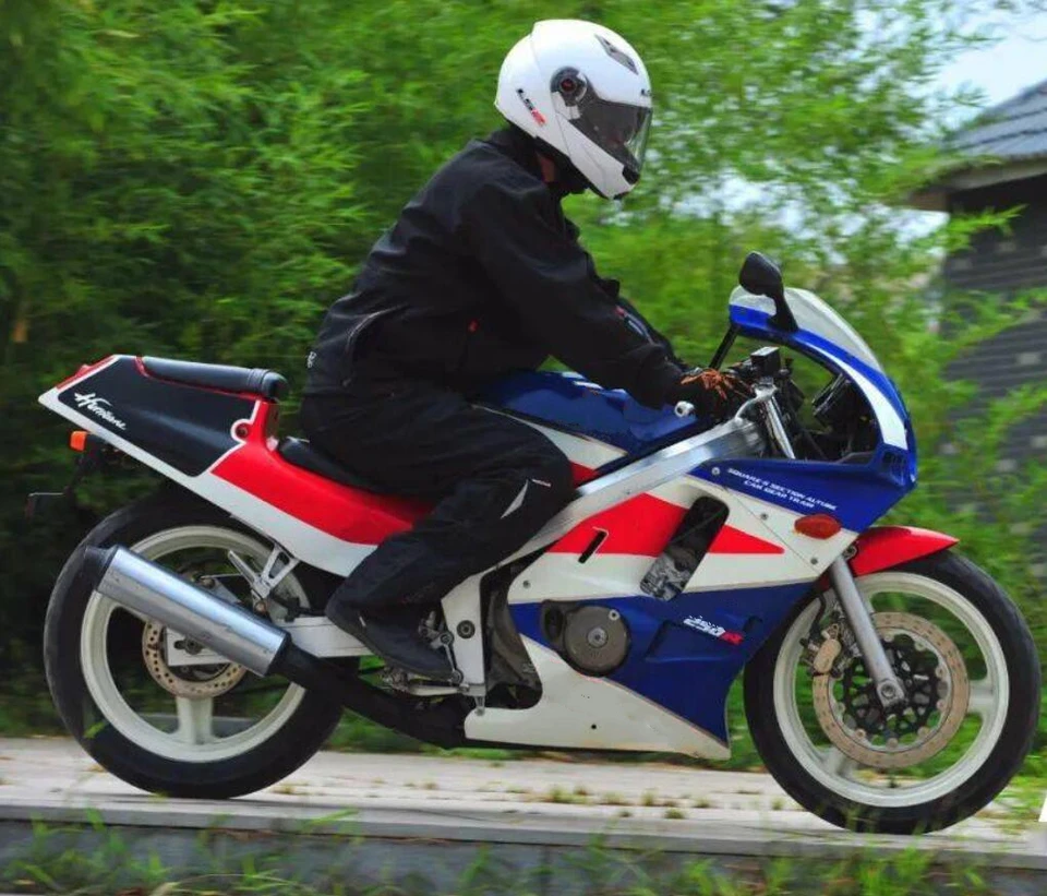 Súpravy na motocyklové kapotáže vhodné pre CBR250RR NC19 CBR250 MC19 z roku 1986 CBR250 RR CELNÉ BODEWORTING SET