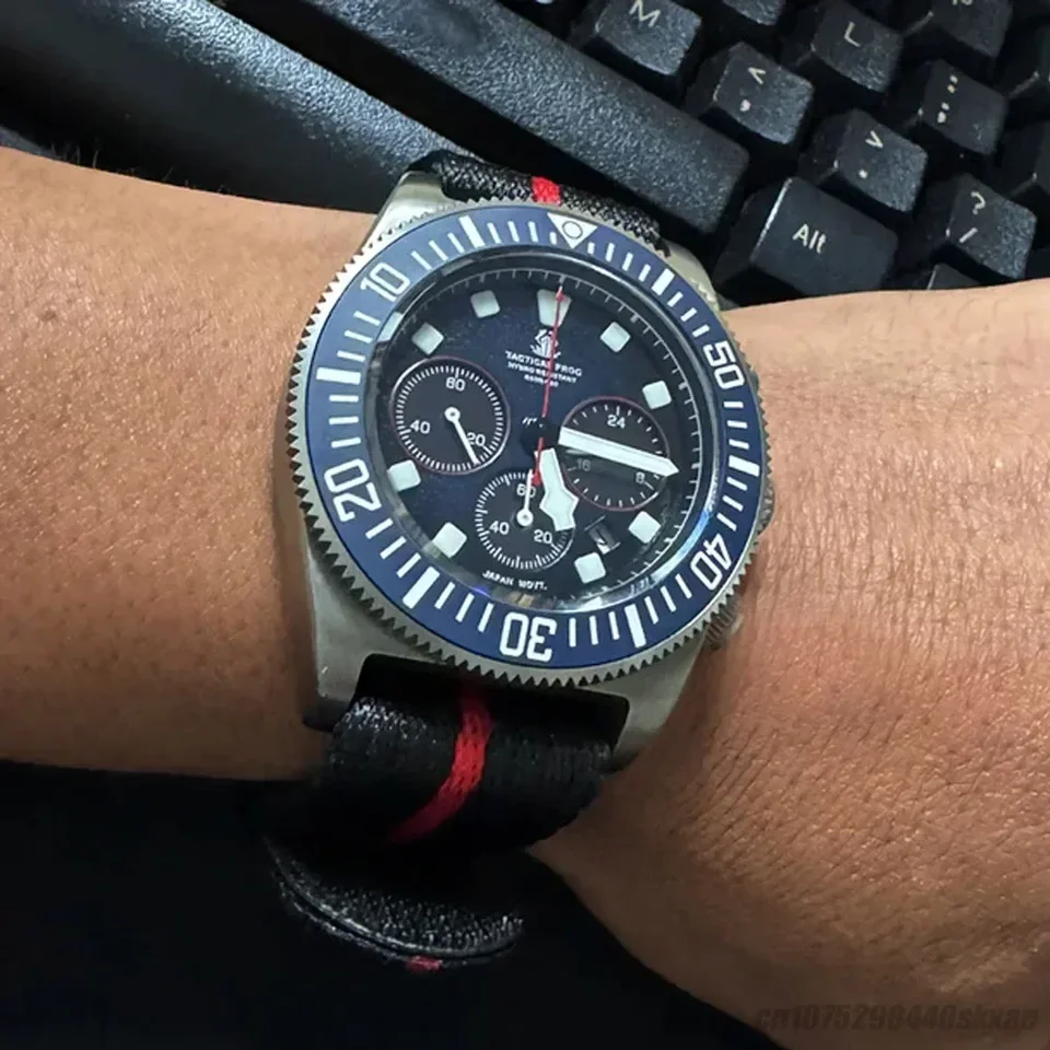 Taktická žaba FXD Titanium Diving Watch for Men Chronograph vs75b Solar-poháňaná kremeňový pohyb hodinky BGW9 Super Luminát 20 ATM
