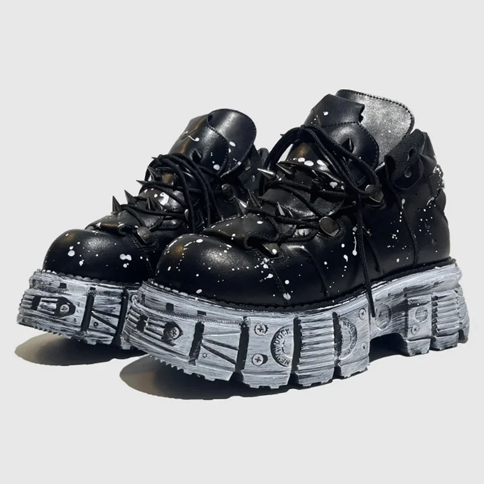 Tank Punk Nintet členkové topánky 2025 Spring New Fashion Sports Casual 37-45 Motocyklové topánky Round Street Rock Lace-Up Short Boot