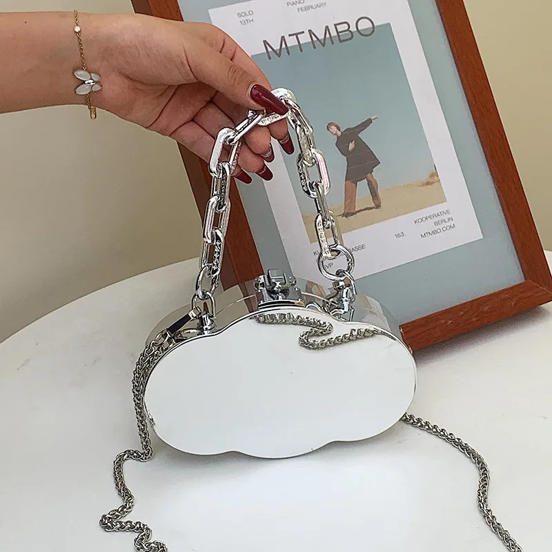 Taška pre ženy oblaková taška Dizajn osobnosť dizajn striebornej tašky Rameno Panoly Ženy Crossbody Bag Luxusná kabelka a kabelkové dňové spojky