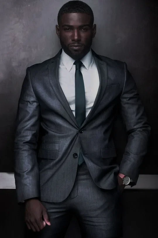 Tmavo šedá muži obleky Príležitostné svadobné obleky pre mužov Slim Fit Fast Fashion Groom Tuxedo Vlastné vysokokvalitné 2 -dielne sako Terno