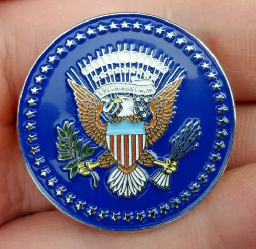 Tomwang2012. Americká pečať prezidentského prezidenta Mini Pin Insignia Badge Classic armáda