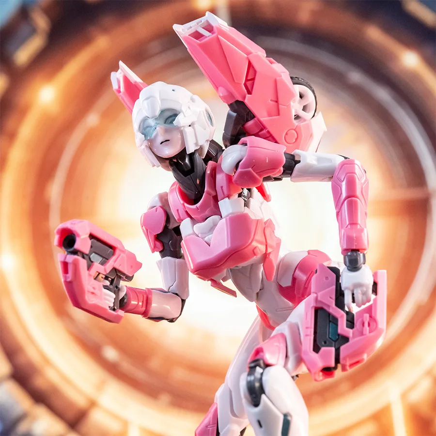 Transformátory arcee očarujúce neobmedzené neobmedzené m značky Model Doll Action figure Birthday Gift Bend Flex