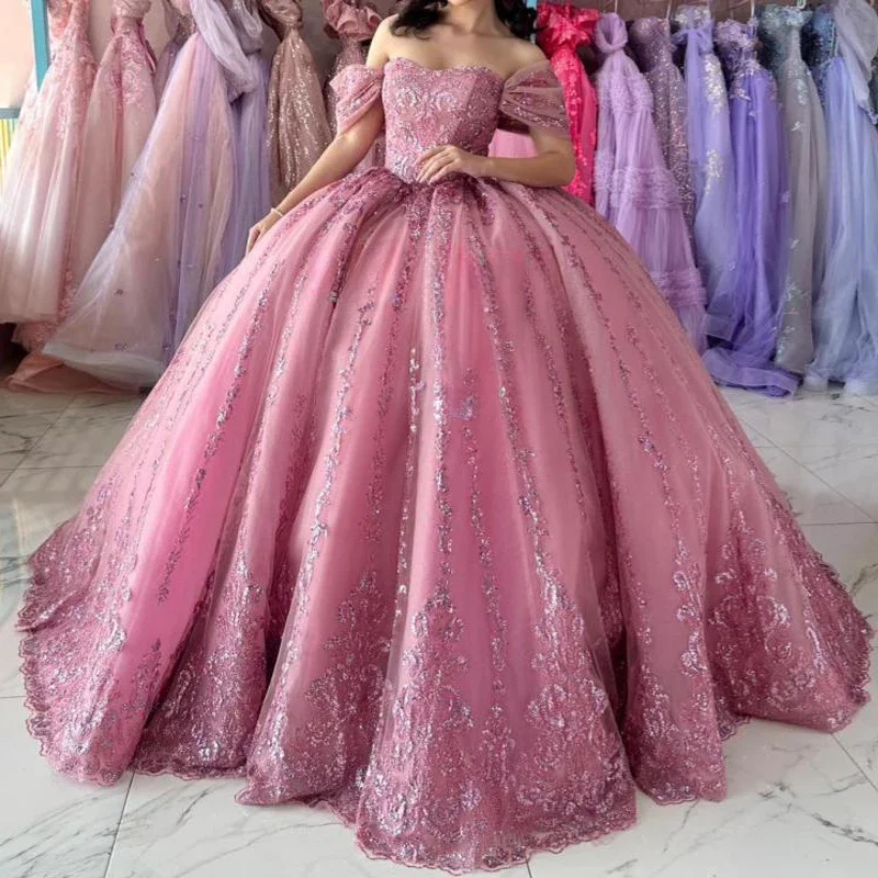 Trblietavé ružové šaty quinceanera flitry zlatíčko mimo ramena Tull guľové šaty Vestidos de 15 años xv brithday prispôsobené