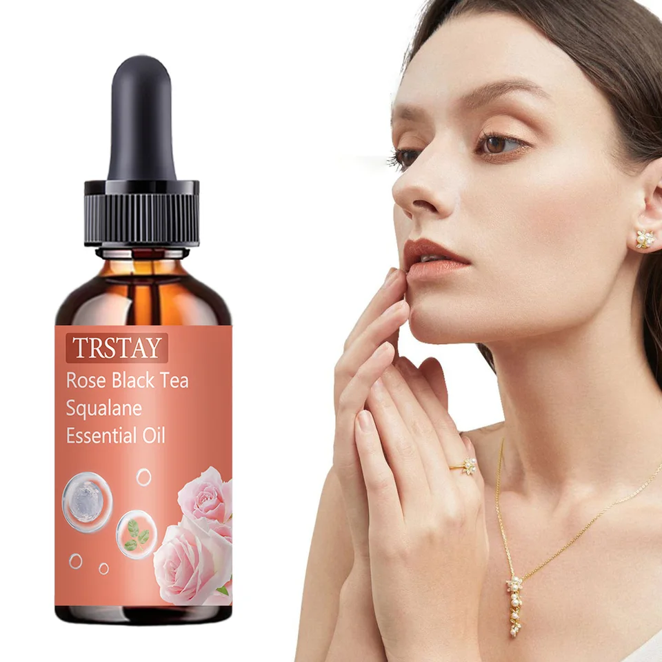 Trstay Rose Black Tea Squalénu éterický olej rozjasňuje tón pleti, zvlhčuje, osvetľuje matu a napína pokožku