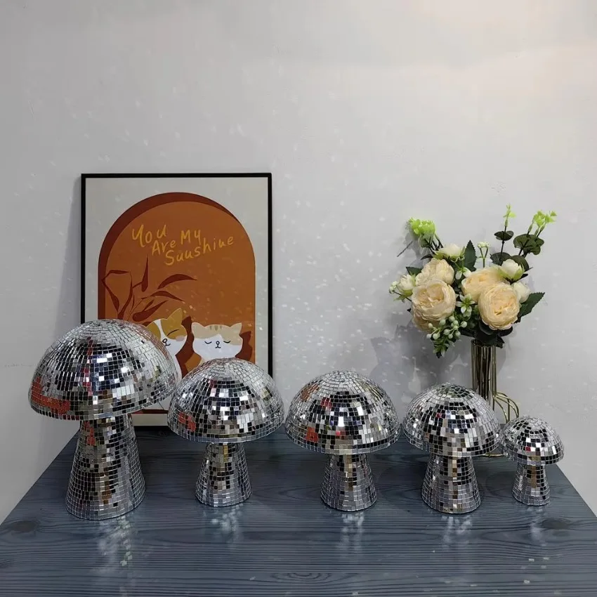 Tvar húb disco zrkadlové guľôčky retro reflexné DJ svetlo moderné domáce dekorácie pre plesové párty sôch a figúrky