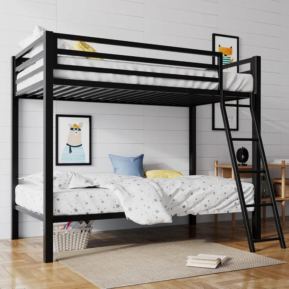 Twin Over Twin Metal Bunk Bed pre juniorov, priemyselné dvojité poschodové postele s naklonenými schodmi a celovečernou strážou