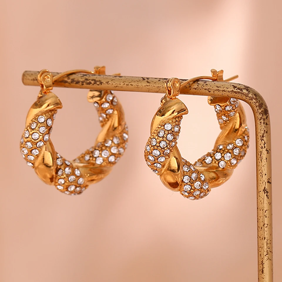 Twisted náušnice pre ženy 2024 Plné kamienky Crystal Dláždené blingbling vintage štýl18k Zlaté šperky z nehrdzavejúcej ocele