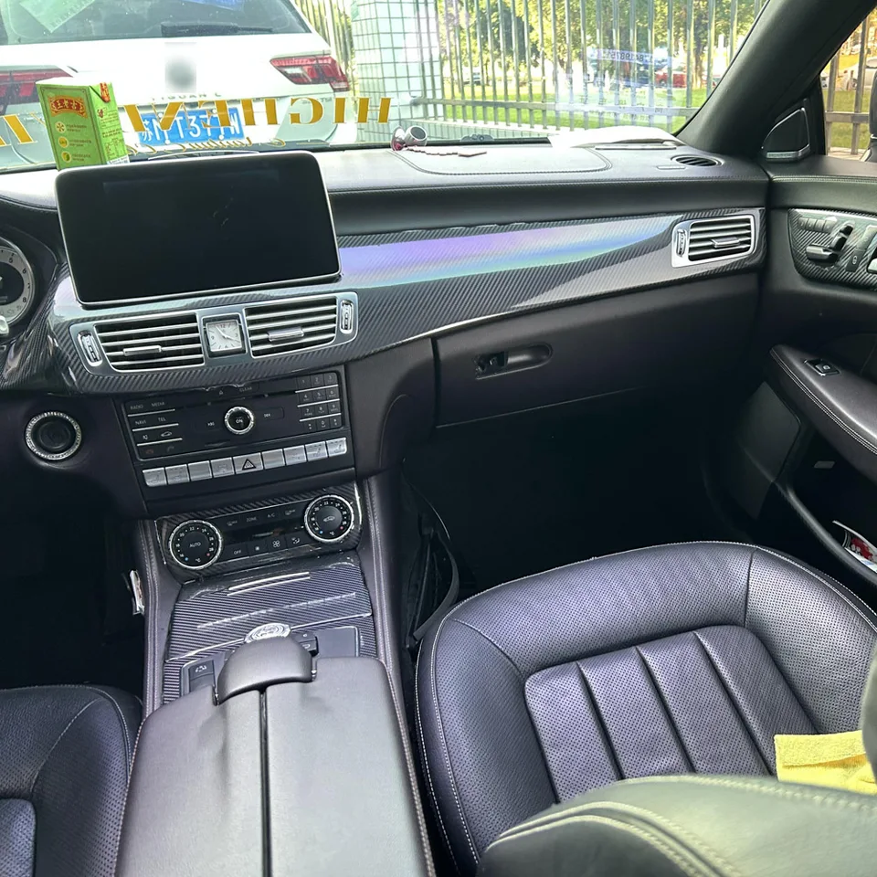 Uhlíkové vlákno pre Mercedes Benz Cls W218 2012-2017 Interiérové ​​nálepky na auto Interiérové ​​nálepky stredová konzolová rukoväť Dashboard
