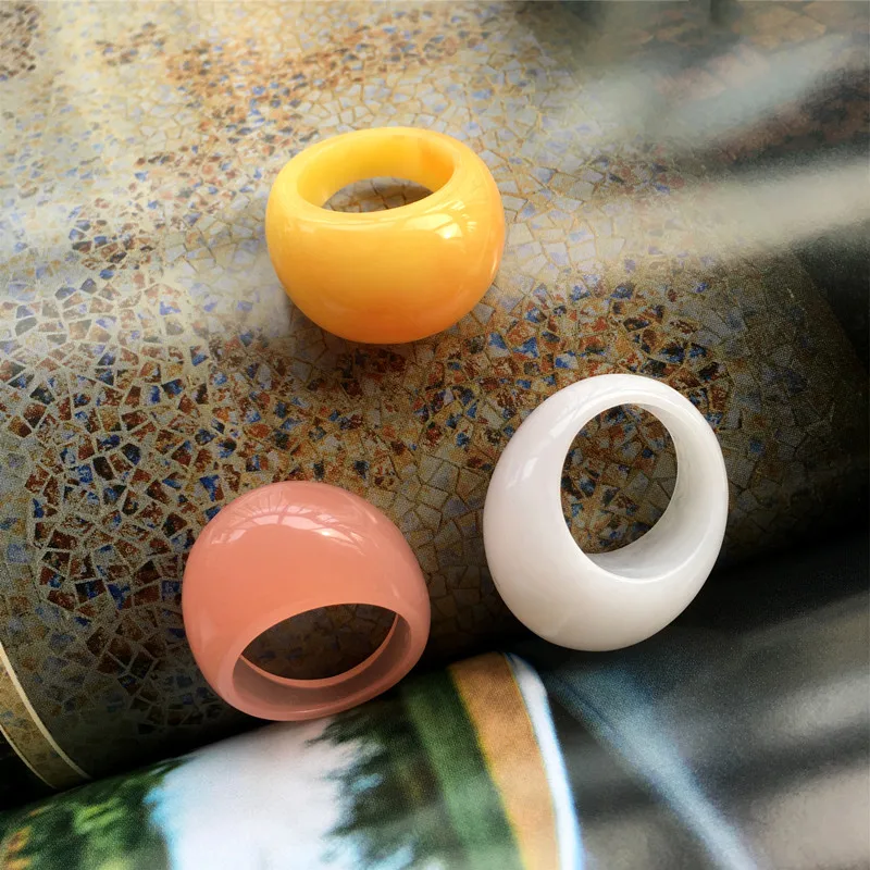 UJbox Big Propagation Round Resin Rings Rings Ženy akrylové svadobné kapely Party šperky Hromady