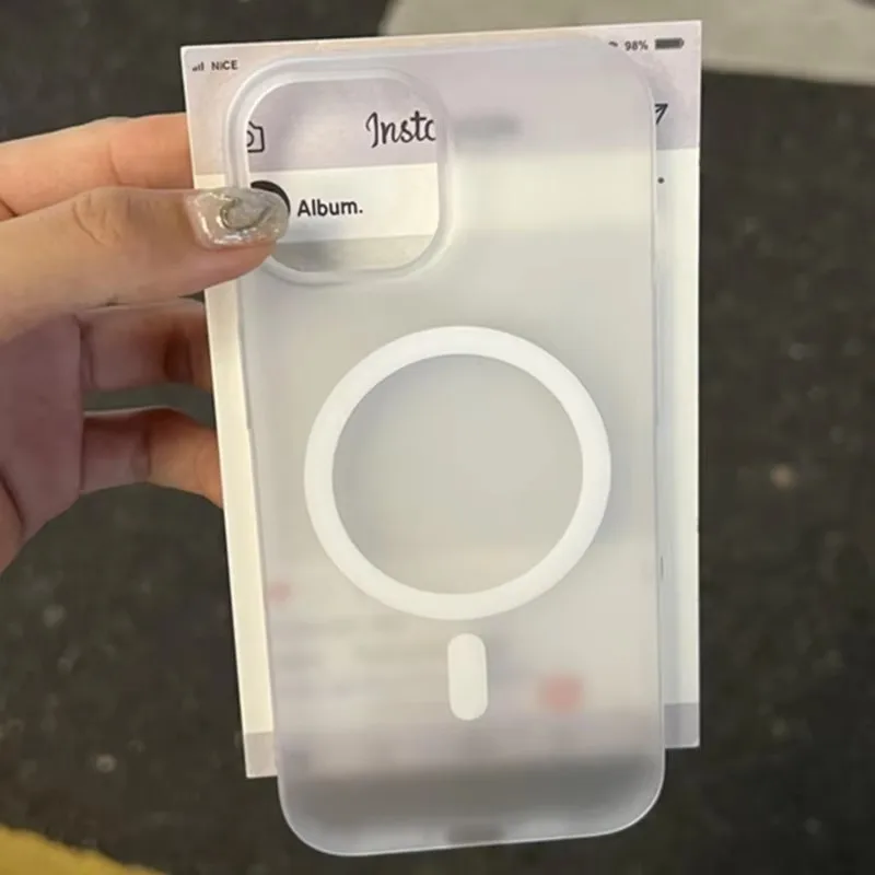 Ultra tenký matný magnetický bezdrôtový nabíjaný puzdro pre iPhone 15 14 14 plus 13 16 Pro Max pre Magsafe Shock -odolný tvrdý kryt PC