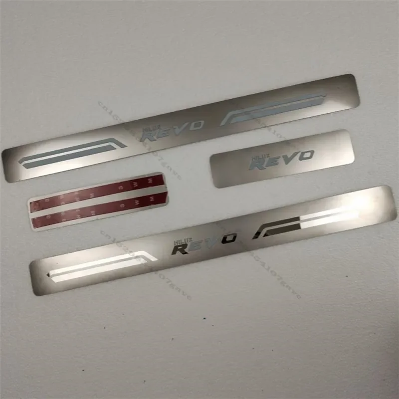 Ultrathin z nehrdzavejúcej ocele Dvery Sill Sill Plate článok pre Toyota Hilux Revo 2015-2018