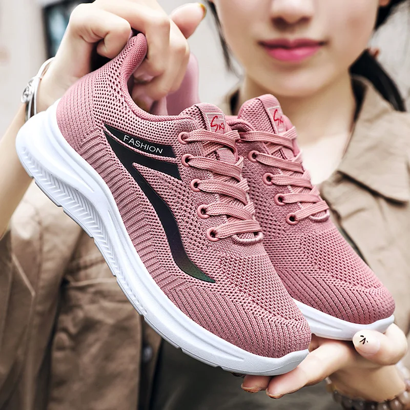 Unisex 2024 jarné nové dámske topánky Horúce predávanie veľkej veľkosti Soft Sole Príležitostné športové topánky pre ženy