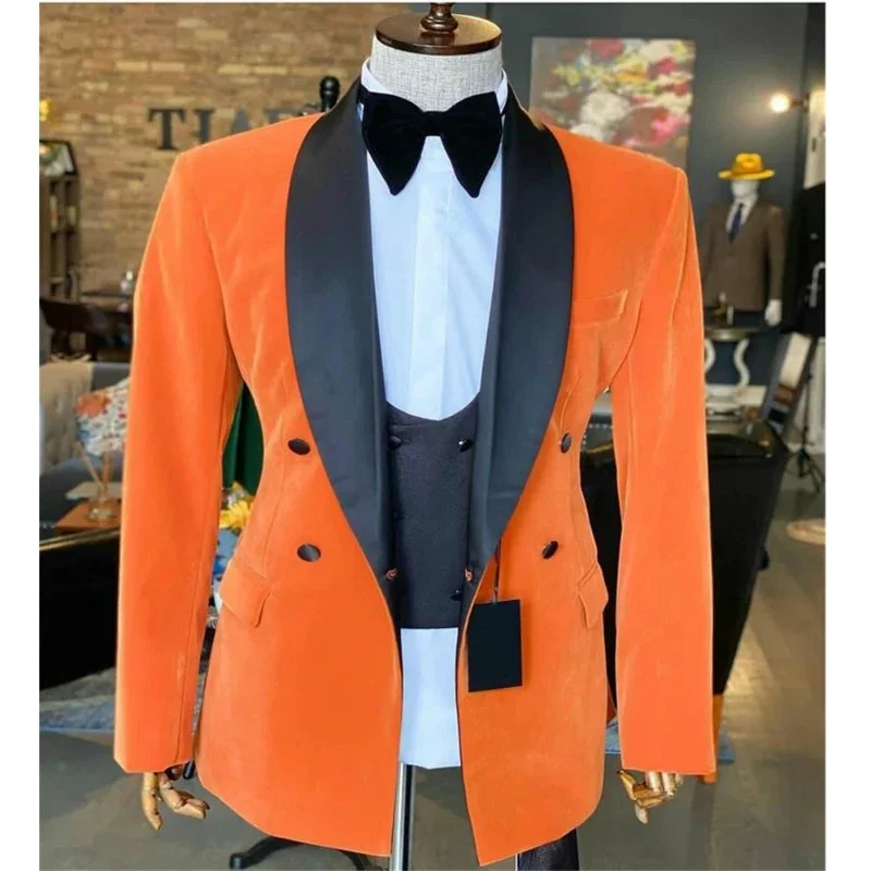 Velvet Prom Suits for Men Double Breasted Slim Fit Black Shawl klope Svadobný ženích Tuxedos Mužský sako 3 ks (bunda+nohavice+vesta)