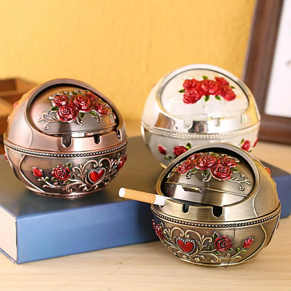 Veterný popolový podnos vintage zink zink zliatsky vzor kvetinového vzoru Globe-cigareta popolníka veka tabletop
