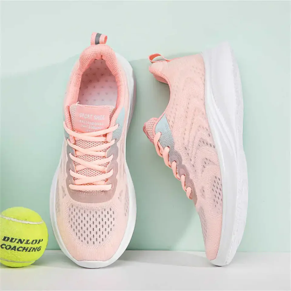 Veľkosť 37 Fall Mens Shose Runner Sneakers biele tenisové topánky pre mužov Športové prémiové tenisky Originálne najnovšie tanky Trnis