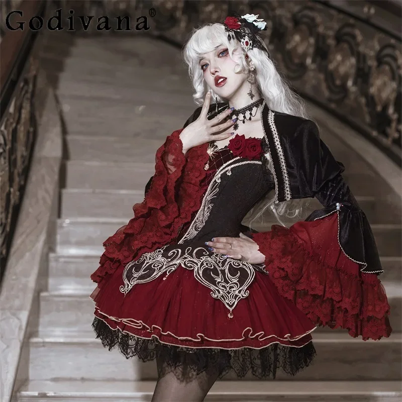 Vianočné dámske cosplay gotické lolita šaty dámske šaty s štíhlymi čipkami a dlhým rukávom Top Coat set dvojdielna súprava