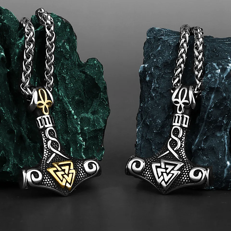 Viking Thorov kladivo prívesok Náhrdelník Pánske vinobranie škandinávske šperky darček z nehrdzavejúcej ocele Zmiešané zlaté farebné runy amulet