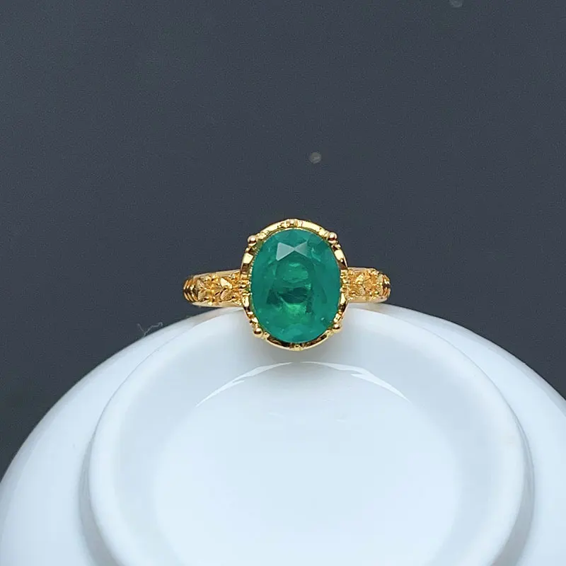 Vintage 925 Strieborný drahokamový prsteň 8 mm*10 mm muž vyrobený smaragdový farebný krištáľový prsteň s 18k zlatým pokovovaním