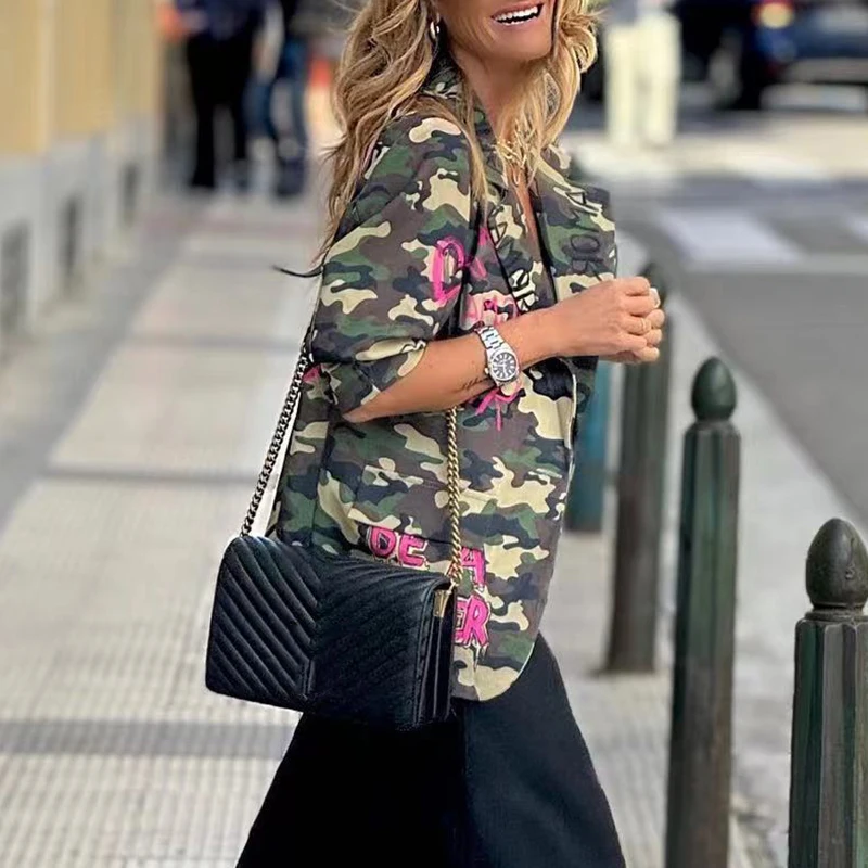 Vintage Dámsky klopa s dlhým rukávom Blazer Cast Cast Gomory Loose Outer Nové jeseň High Street Camouflage Tlačené bundy