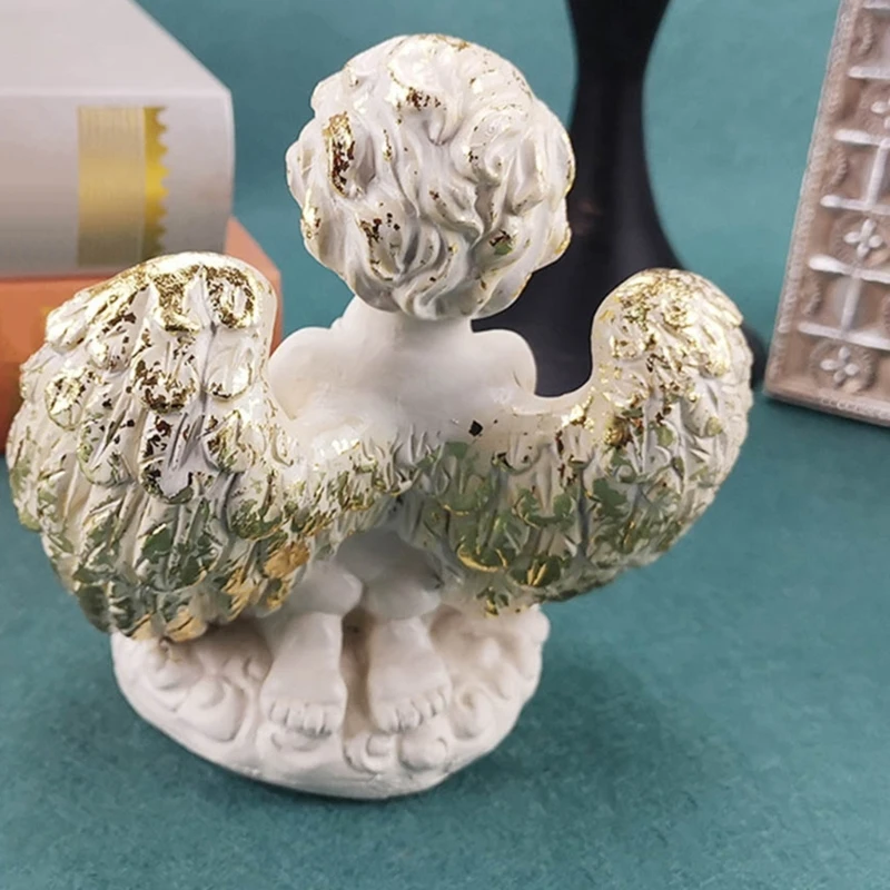Vintage kľačanie modlitby cherub