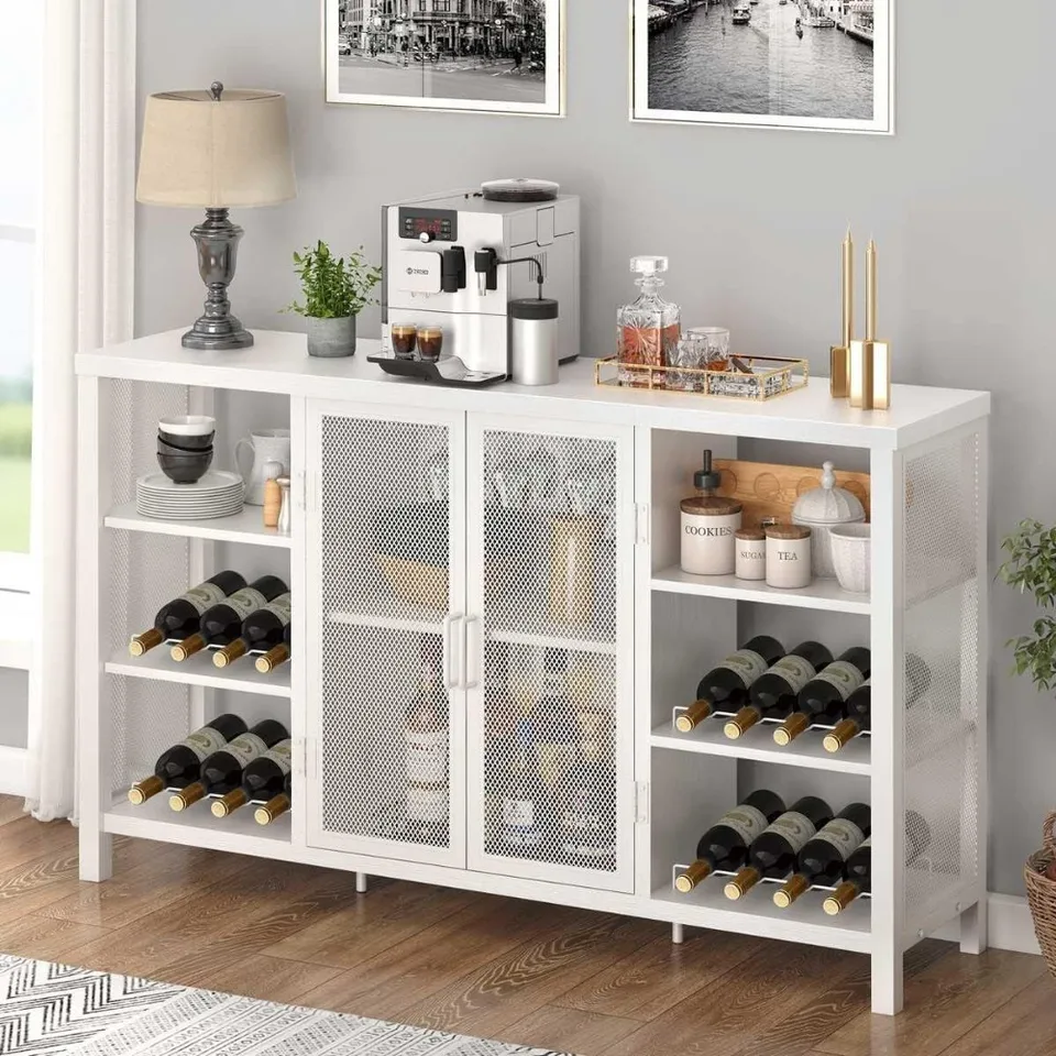 Vináková barová skrinka pre alkohol a poháre, modernú príbornú dosku a bufetovú skrinku s stojanom na víno, drevou a kovovou kaviarňou