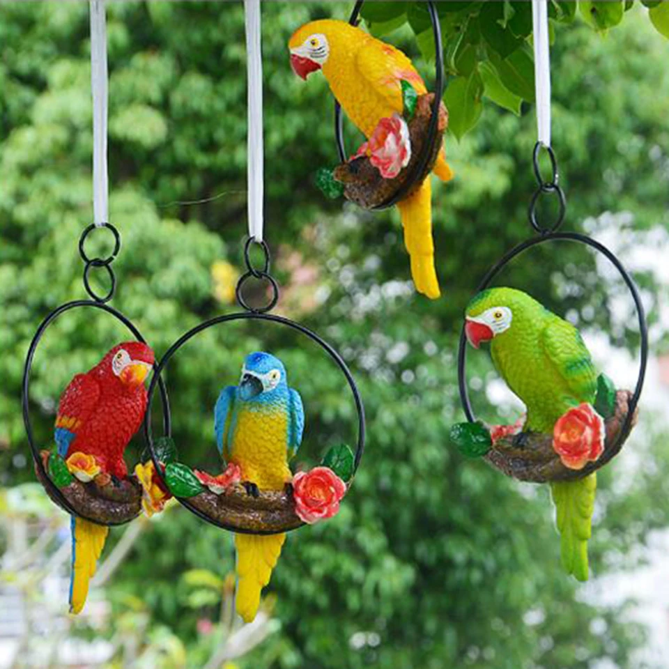 Vivid Hanging Parrot Sochy Bidch na kovových kovových prsteňoch Model Lawn Ornament