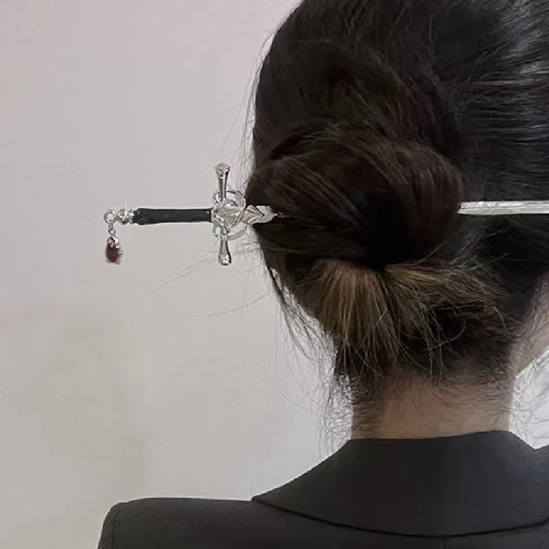 Vlasa v tvare meča Vintage rubínové prívesky na vlasy čínske cheongsam vlasy