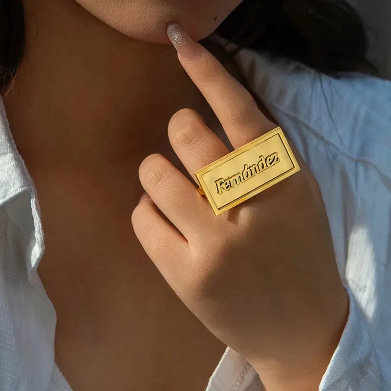 Vlastné 2 prsteň prsteň Ženy veľké prémiové prémiové prstene z nehrdzavejúcej ocele K zlato Dva prsty prsteň Personalizovaný darček na párty pre priateľku